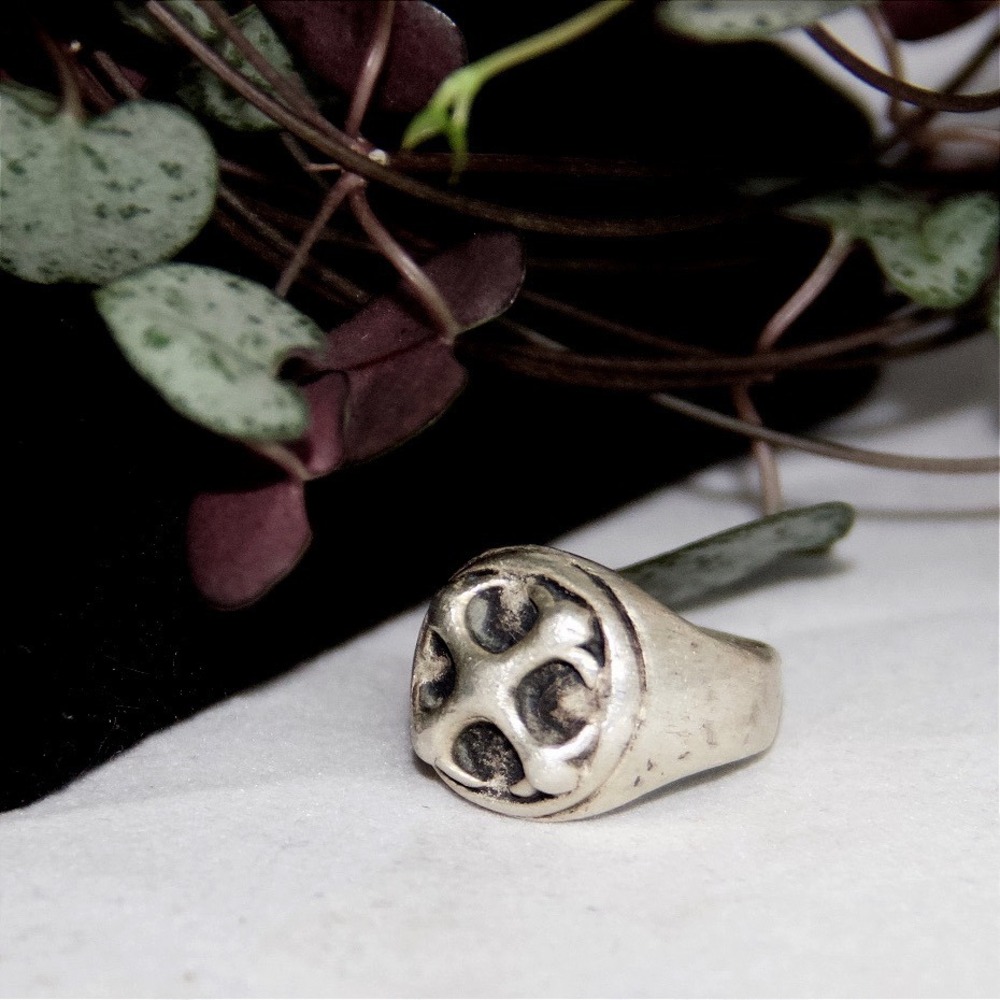 HEAVY Vintage Gothic Biker Sterling Silver Cross Signet Ring Size 5